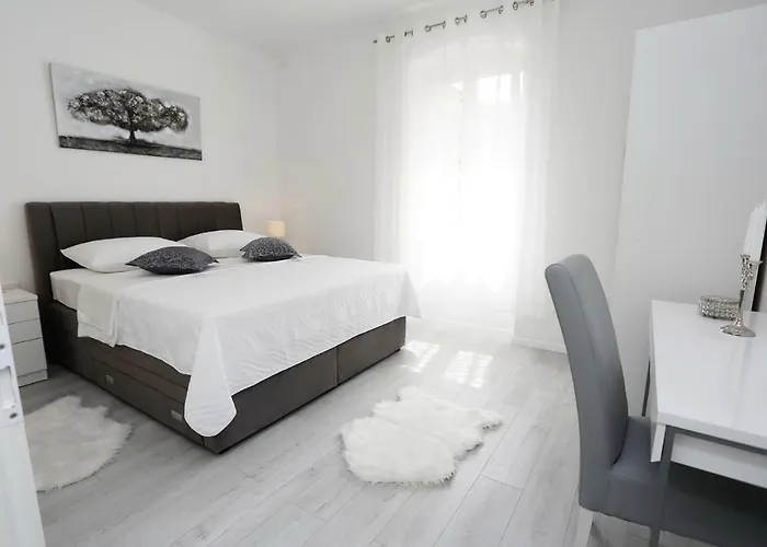 Marinela Appartement Split